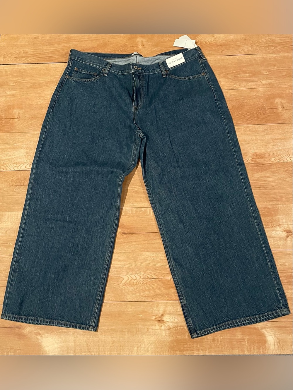 NWT Abercrombie Women’s low rise loose Dark Blue Straight-Leg Jeans 35s